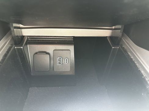 Used 2023 Ford Explorer XLT w/ Equipment Group 202A AWD/4WD image 24
