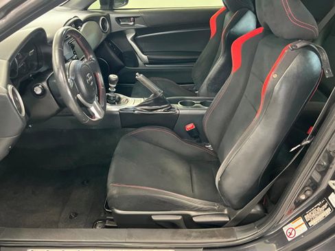 Used 2016 Scion FR-S RWD image 16