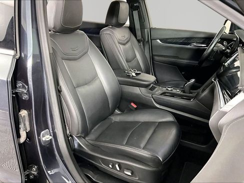 Used 2020 Cadillac XT6 Premium Luxury FWD image 27