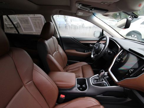 Used 2022 Subaru Outback Touring w/ Popular Package #2 image 20