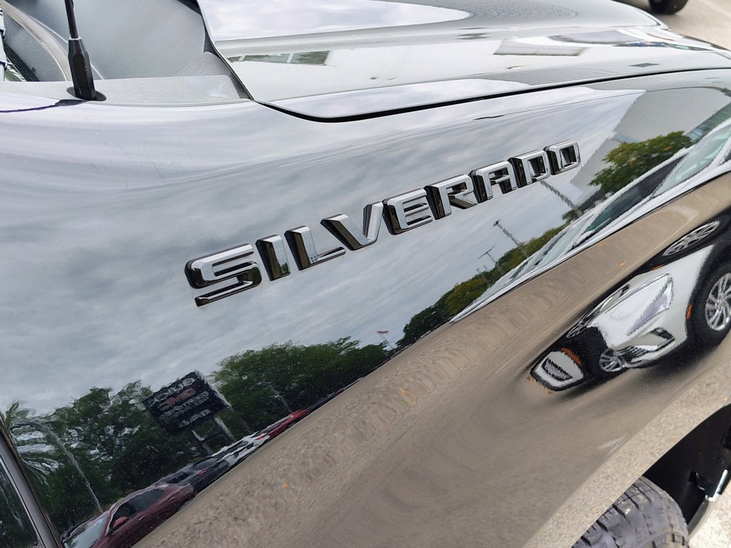 Certified 2023 Chevrolet Silverado 1500 LT w/ All Star Edition Plus AWD/4WD image 17