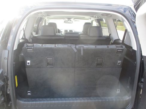 Used 2018 Lexus GX 460 image 12