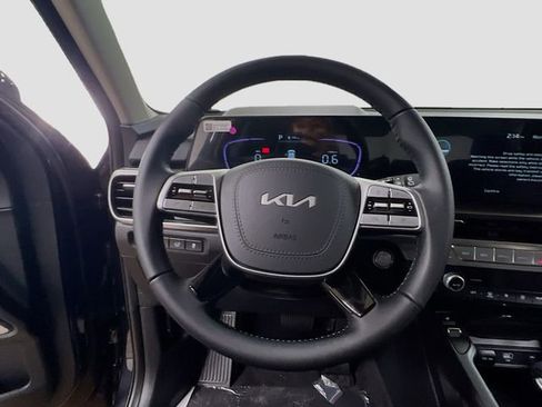 New 2025 Kia Telluride S image 11