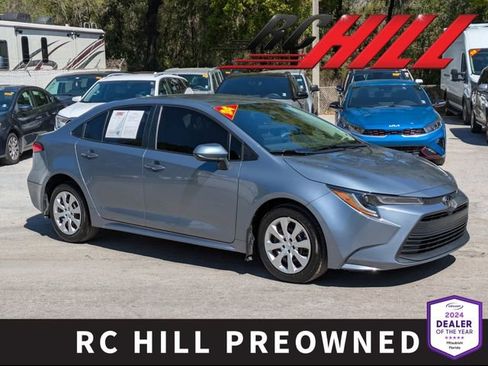 Used 2024 Toyota Corolla LE image 1