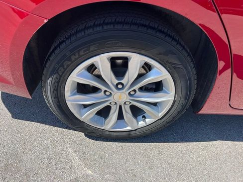 Used 2022 Chevrolet Malibu LT FWD image 11