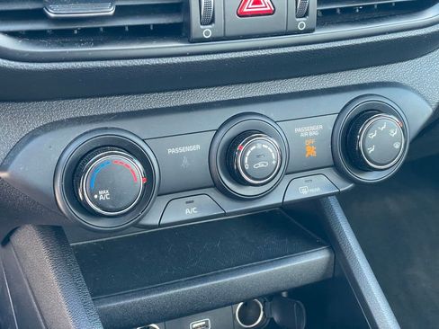 Used 2023 Kia Forte LXS w/ LXS Technology Package image 20