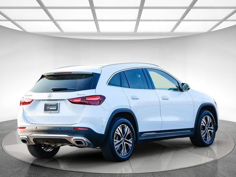 Certified 2025 Mercedes-Benz GLA 250 GLA 250 image 4