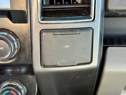 Used 2018 Ford F150 XLT w/ Equipment Group 302A Luxury image 31