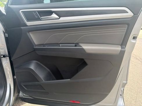 Used 2023 Volkswagen Atlas SE w/ Panoramic Sunroof Package AWD/4WD image 31