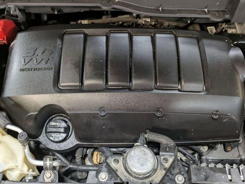 Used 2017 Chevrolet Traverse LT image 30