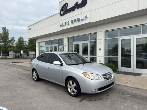 Used 2010 Hyundai Elantra SE FWD image 1