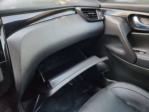Used 2018 Nissan Rogue Sport SL w/ SL Premium Package FWD image 46