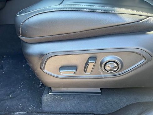 New 2026 Jeep Grand Cherokee Limited w/ Limited Altitude Package AWD/4WD image 17