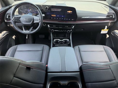 New 2026 Chevrolet Traverse Z71 w/ Enhanced Driving Package image 11