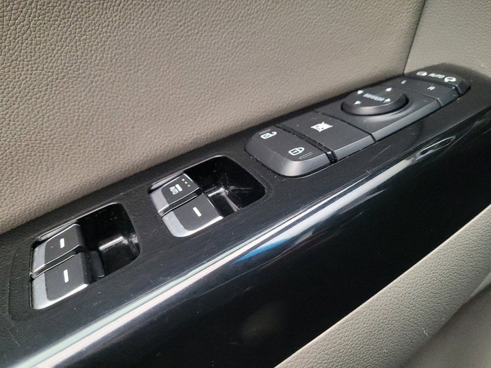 Used 2020 Kia Sportage EX FWD image 27