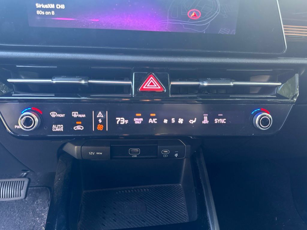 Used 2023 Kia Niro Wind w/ Wind Preserve Package FWD image 17