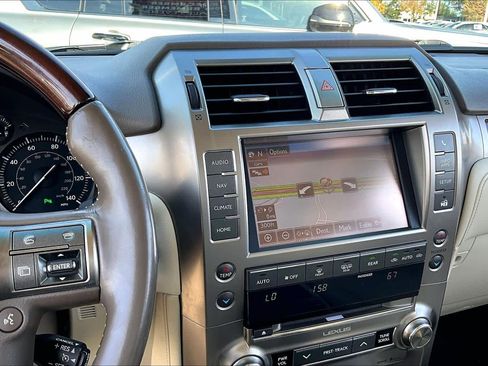 Used 2015 Lexus GX 460 image 5