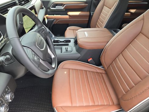 New 2026 GMC Sierra 3500 Denali Ultimate AWD/4WD image 11