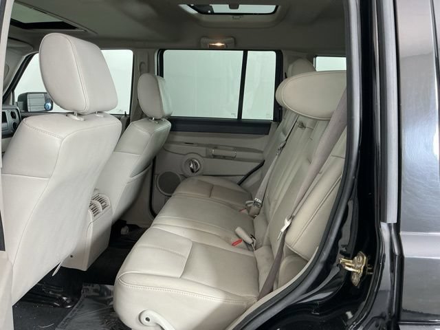 Used 2007 Jeep Commander Limited AWD/4WD image 23