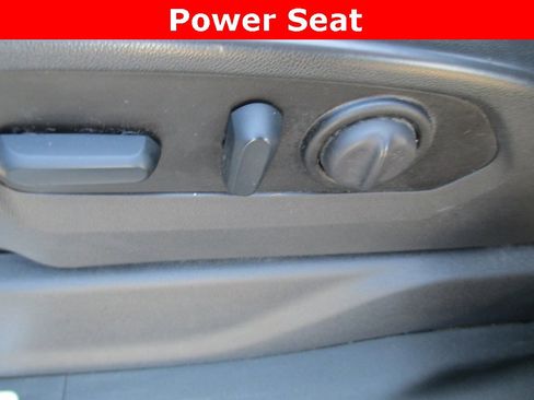 Certified 2022 Chevrolet Silverado 2500 LTZ w/ LTZ Convenience Package image 22