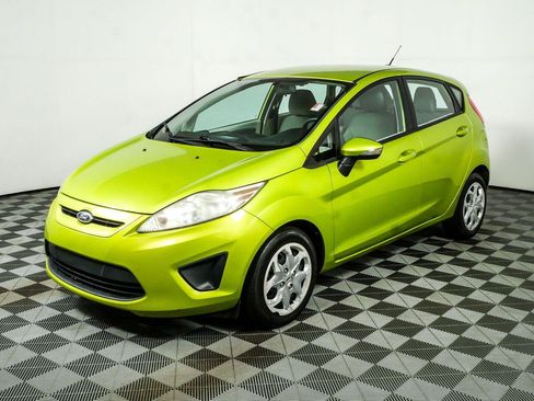 Used 2013 Ford Fiesta SE FWD image 23