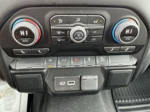 Certified 2022 Chevrolet Silverado 1500 RST w/ Z71 Off-Road Package image 18