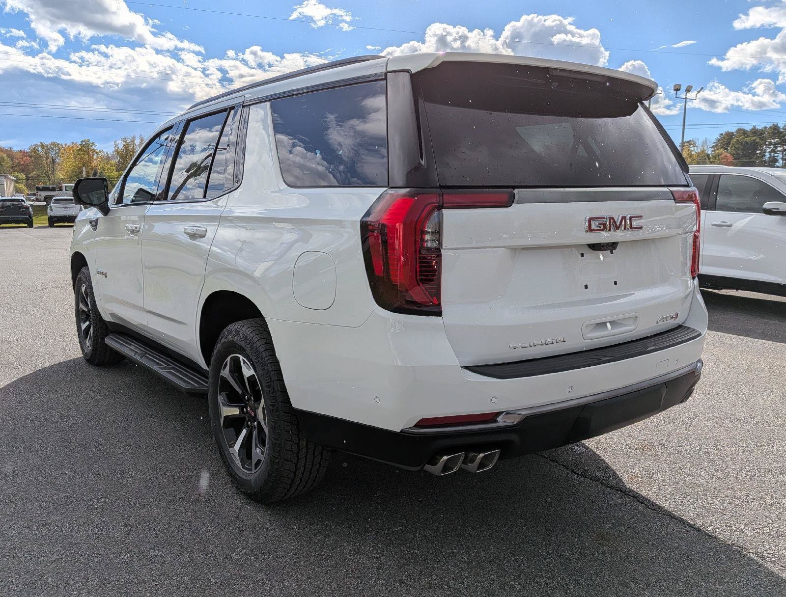New 2027 GMC Yukon AT4 w/ AT4 Premium Package AWD/4WD image 7