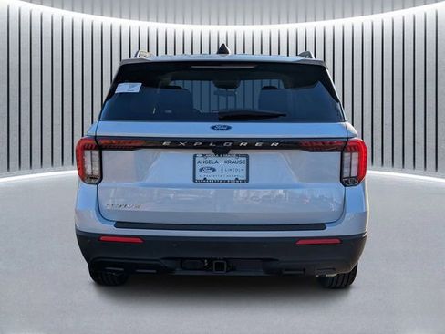 New 2026 Ford Explorer Active image 5