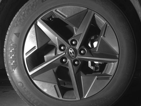 Used 2025 Hyundai Tucson SEL FWD image 13