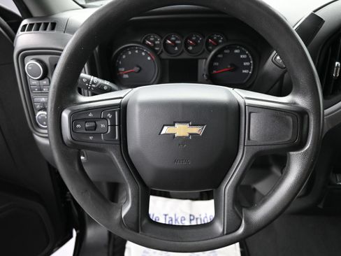 Used 2023 Chevrolet Silverado 1500 Custom AWD/4WD image 11