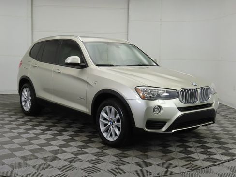 Used 2016 BMW X3 xDrive28i image 3