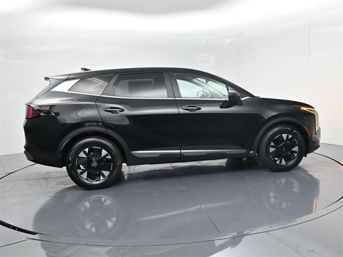 New 2026 Kia Sportage LX image 8