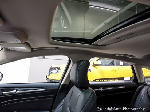 Certified 2019 Ford Fusion Titanium FWD image 12