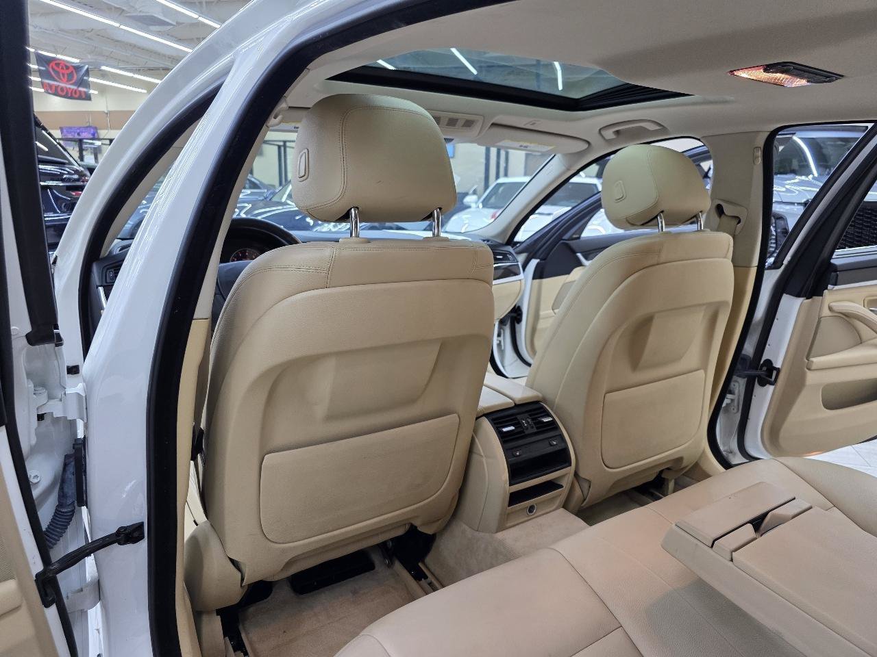 Used 2014 BMW 535i Sedan RWD image 24