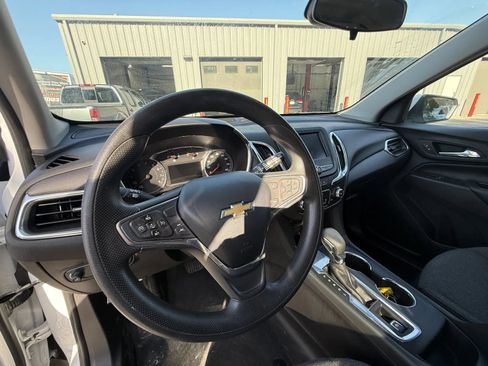 Used 2024 Chevrolet Equinox LT FWD image 7