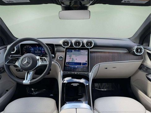 Certified 2026 Mercedes-Benz GLC 300 4MATIC image 10