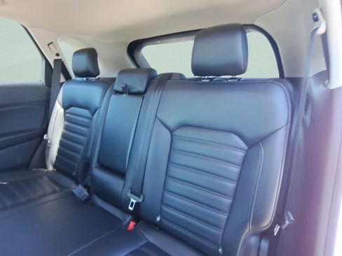 Used 2024 Ford Edge SEL image 13