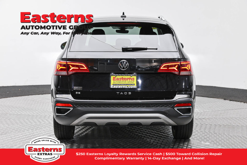 Used 2024 Volkswagen Taos SE FWD image 7