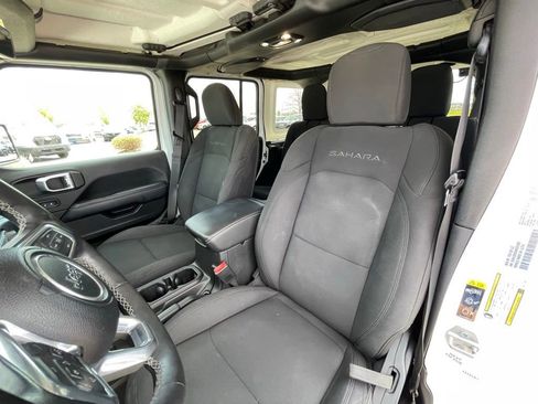 Used 2022 Jeep Wrangler Unlimited Sahara image 22