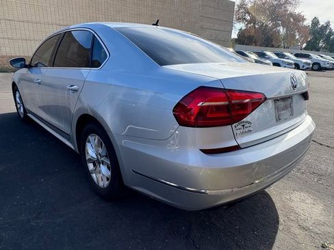 Used 2016 Volkswagen Passat 1.8T S image 3