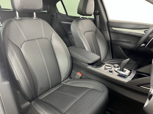 Used 2025 Alfa Romeo Stelvio Sprint w/ Convenience Package image 48