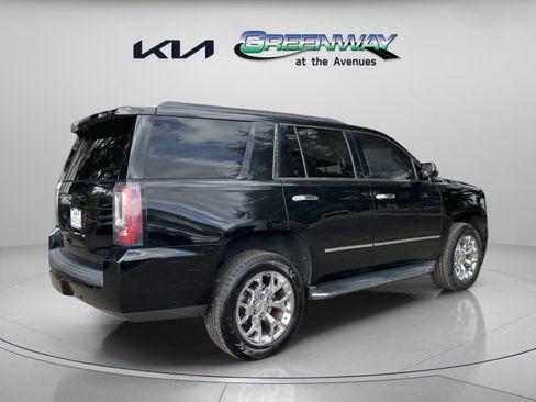 Used 2019 GMC Yukon SLT image 4