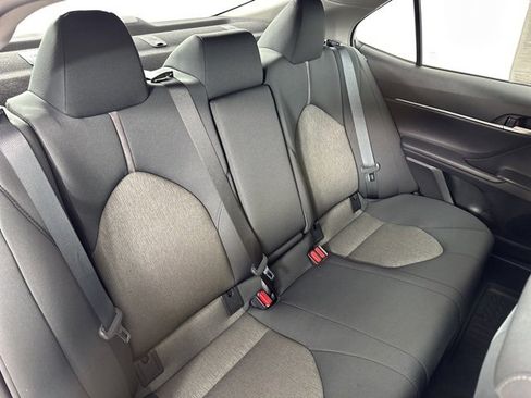 Used 2023 Toyota Camry LE image 28