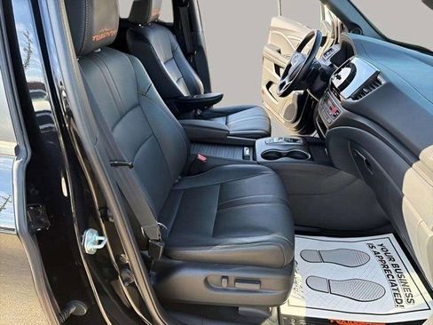 Used 2023 Honda Passport TrailSport image 7