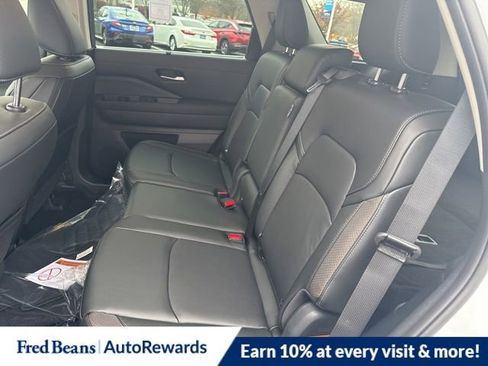 New 2025 Nissan Pathfinder SL w/ Lighting Package (N92) image 13