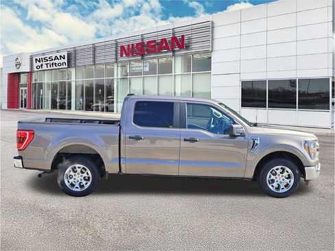 Used 2023 Ford F150 XLT image 3