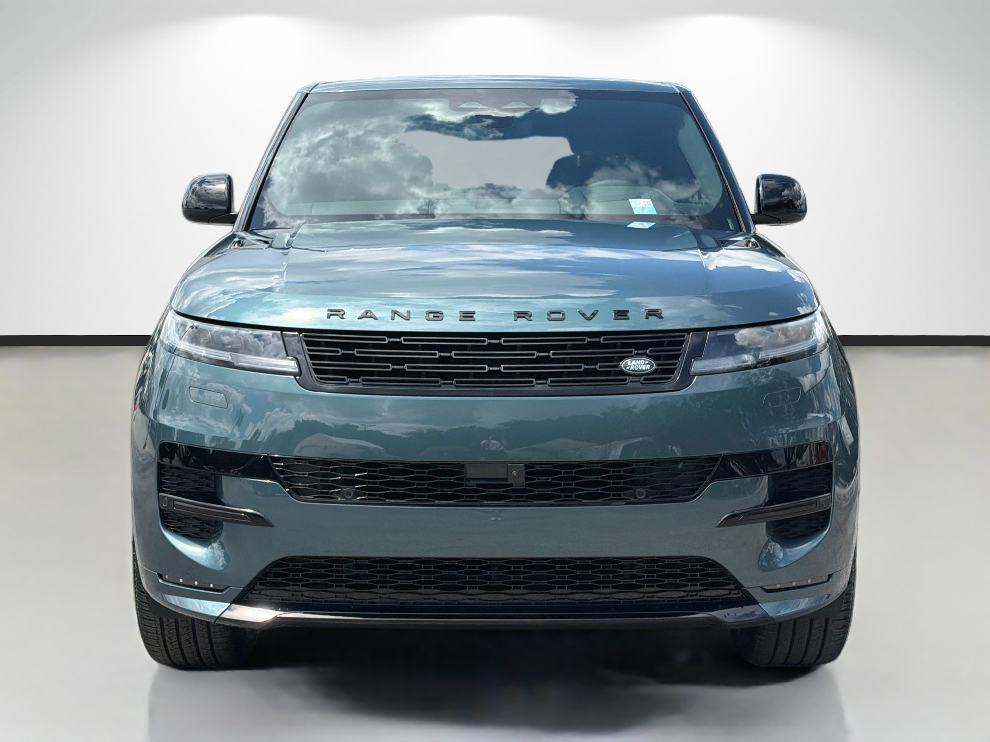 New 2027 Land Rover Range Rover Sport Dynamic SE AWD/4WD image 8