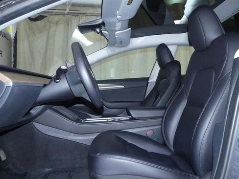 Used 2023 Tesla Model 3 Standard Range RWD image 18