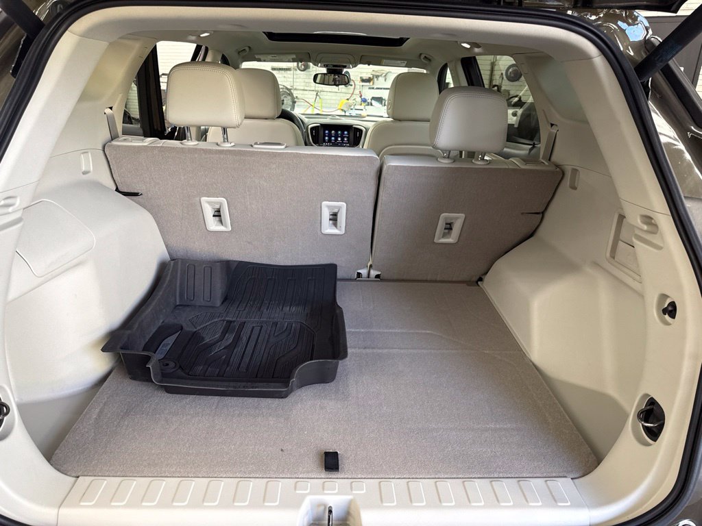 Used 2023 GMC Terrain Denali w/ LPO, Floor Liner Package AWD/4WD image 13