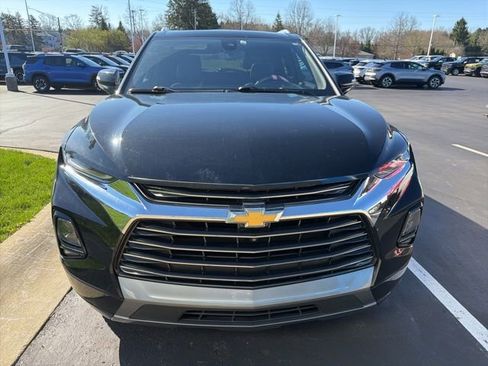Used 2019 Chevrolet Blazer Premier w/ Sun and Wheels Package image 8